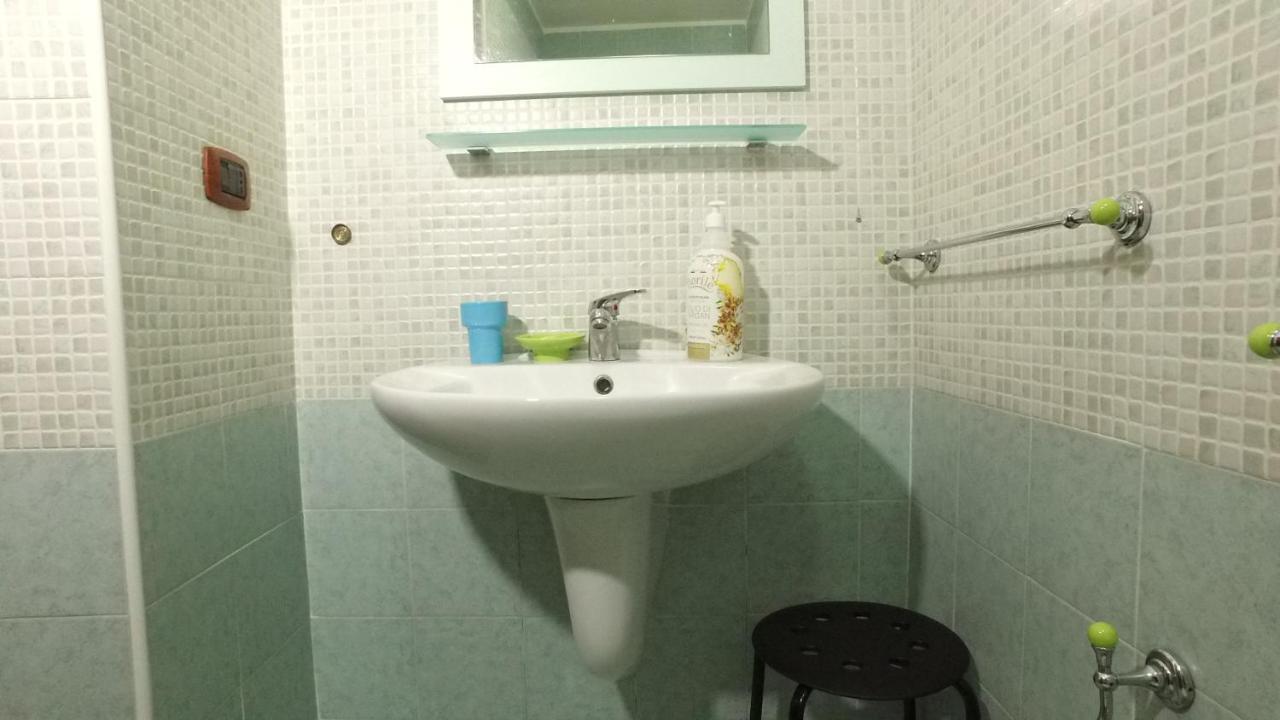 埃西利亚住宿加早餐旅馆 那不勒斯 外观 照片