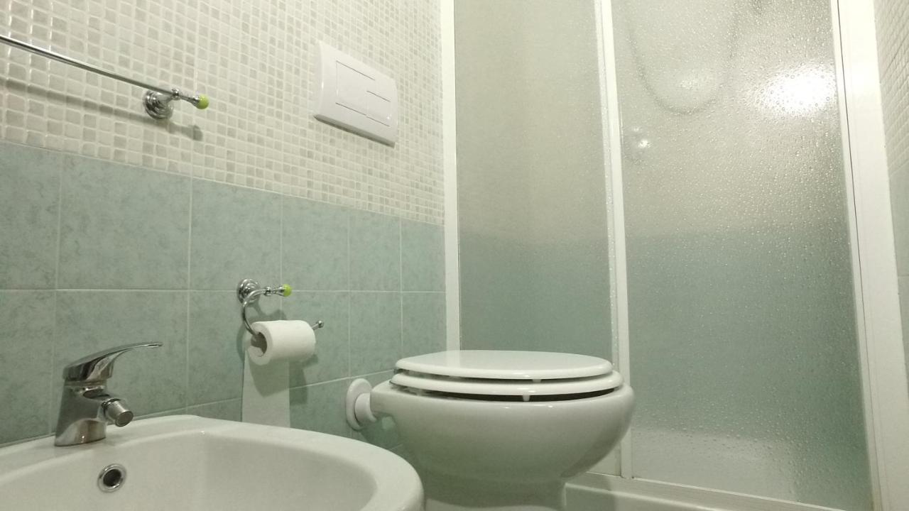埃西利亚住宿加早餐旅馆 那不勒斯 外观 照片
